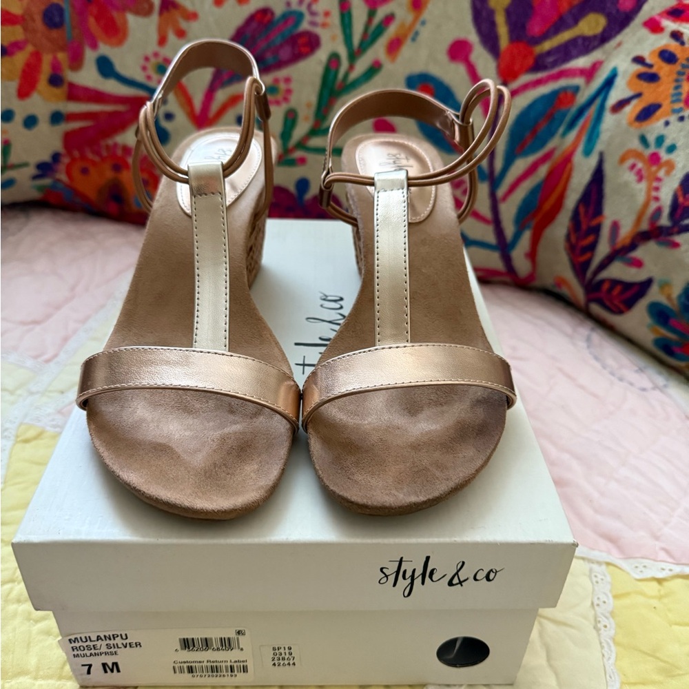 Style & Co. Women's Rose Gold Wedges